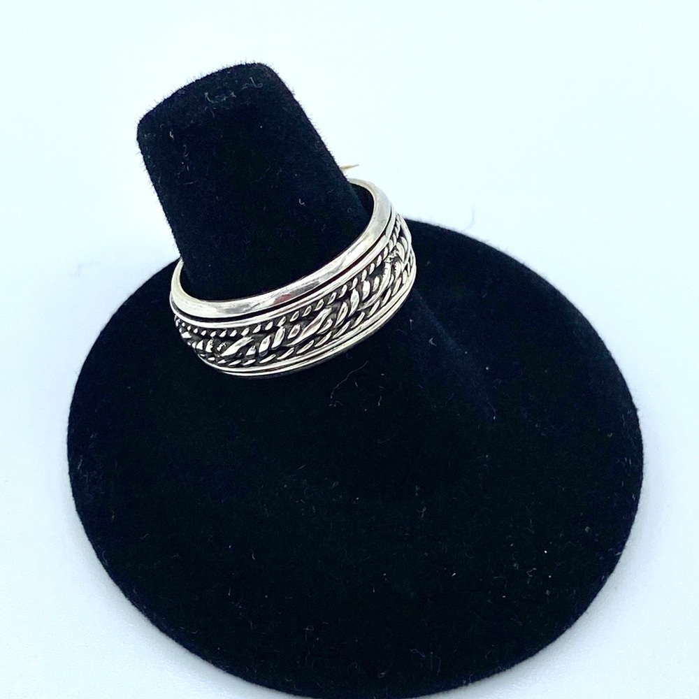 Sterling silver spinner ring